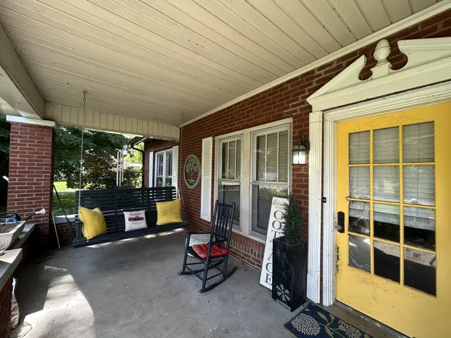 $230,000 | 395 Market Street, Elkton, TN 38455