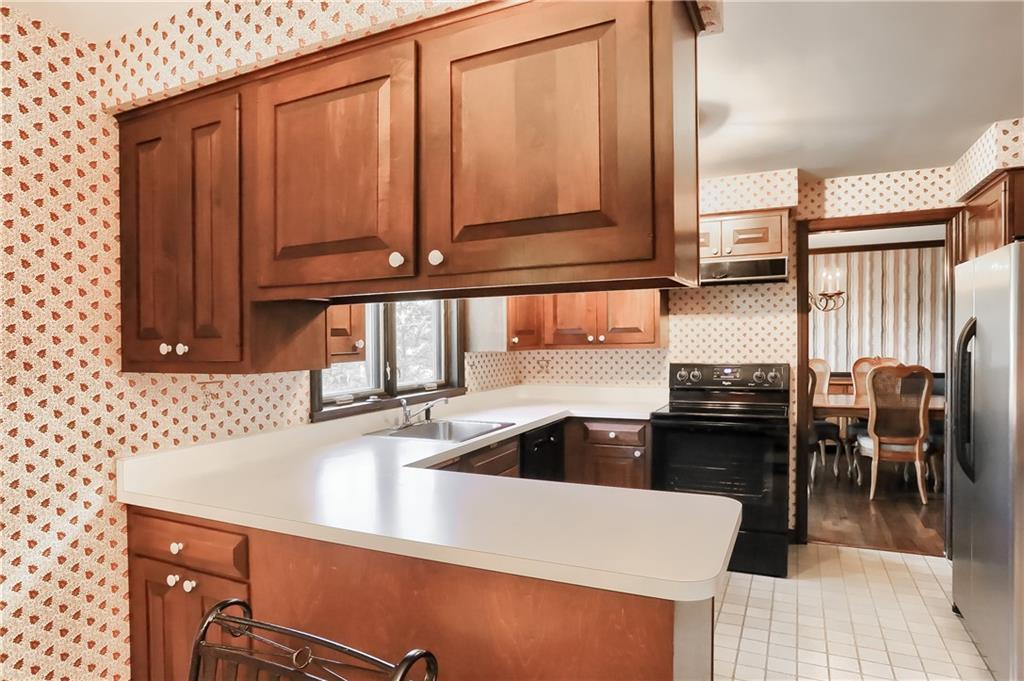108 Berwyn Road Pittsburgh, PA 15237 - Photo 10 of 25 Gallery Image 10