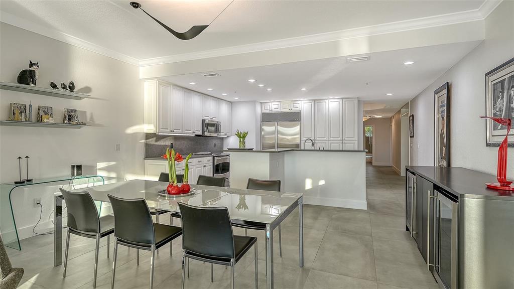 166 Golden Gate Point, Unit 22 Sarasota, FL 34236 - Photo 16 of 49