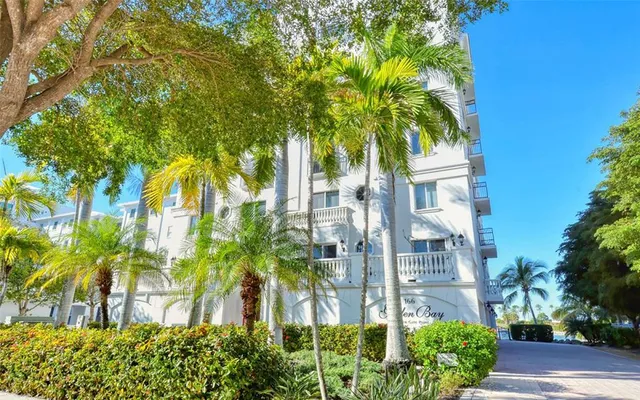 $1,995,000 | 166 Golden Gate Point, Unit 22, Sarasota, FL 34236