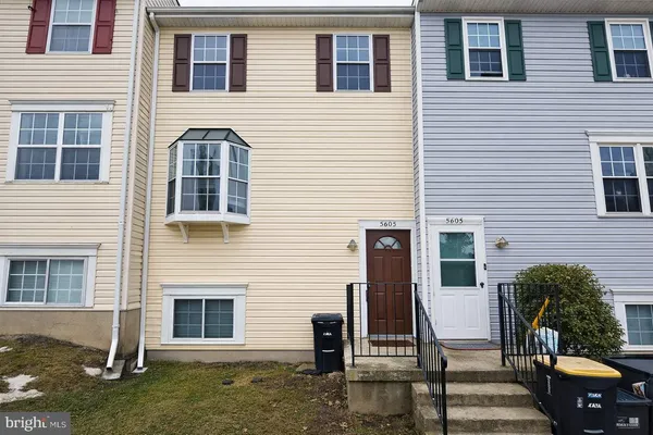 $2,100 | 5605 Larson Court, Unit 16, Capitol Heights, MD 20743