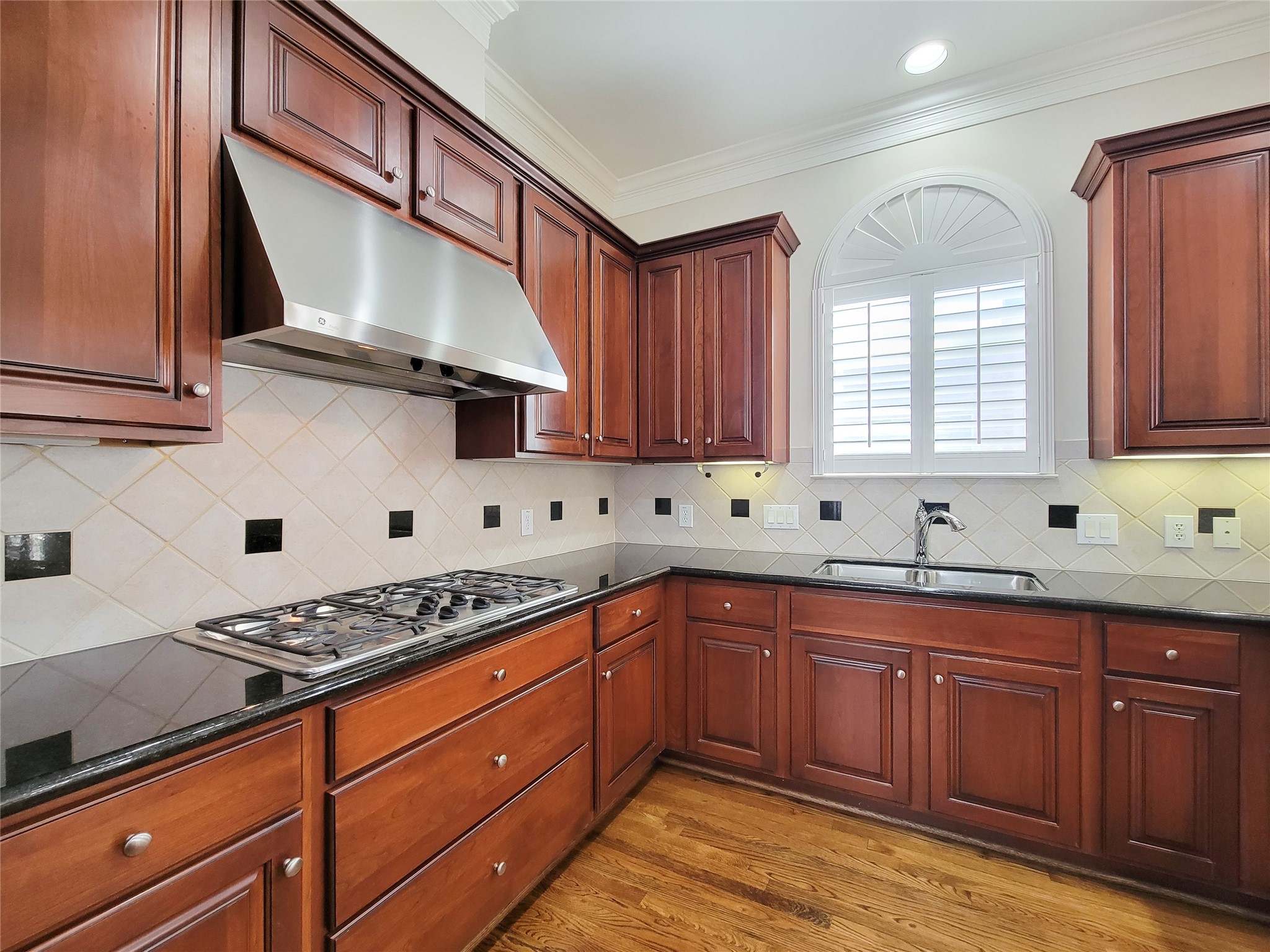 2614 Wroxton Road West University Place, TX 77005 - Photo 11 of 45