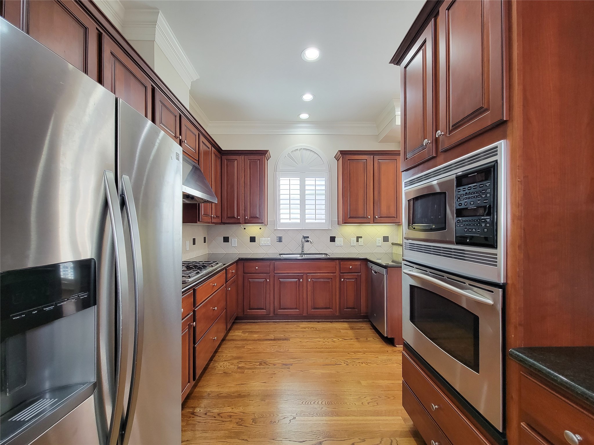 2614 Wroxton Road West University Place, TX 77005 - Photo 13 of 45