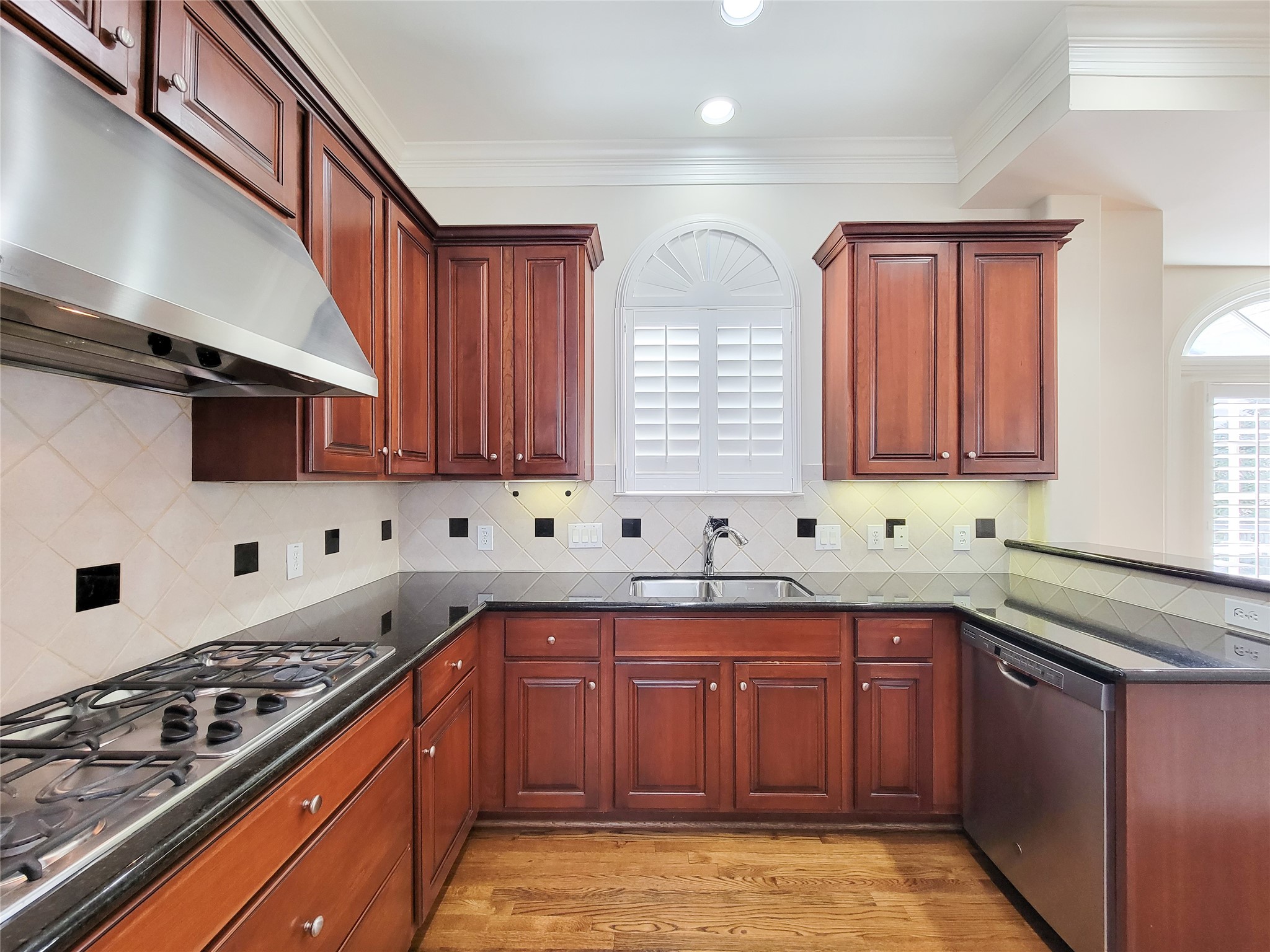 2614 Wroxton Road West University Place, TX 77005 - Photo 15 of 45