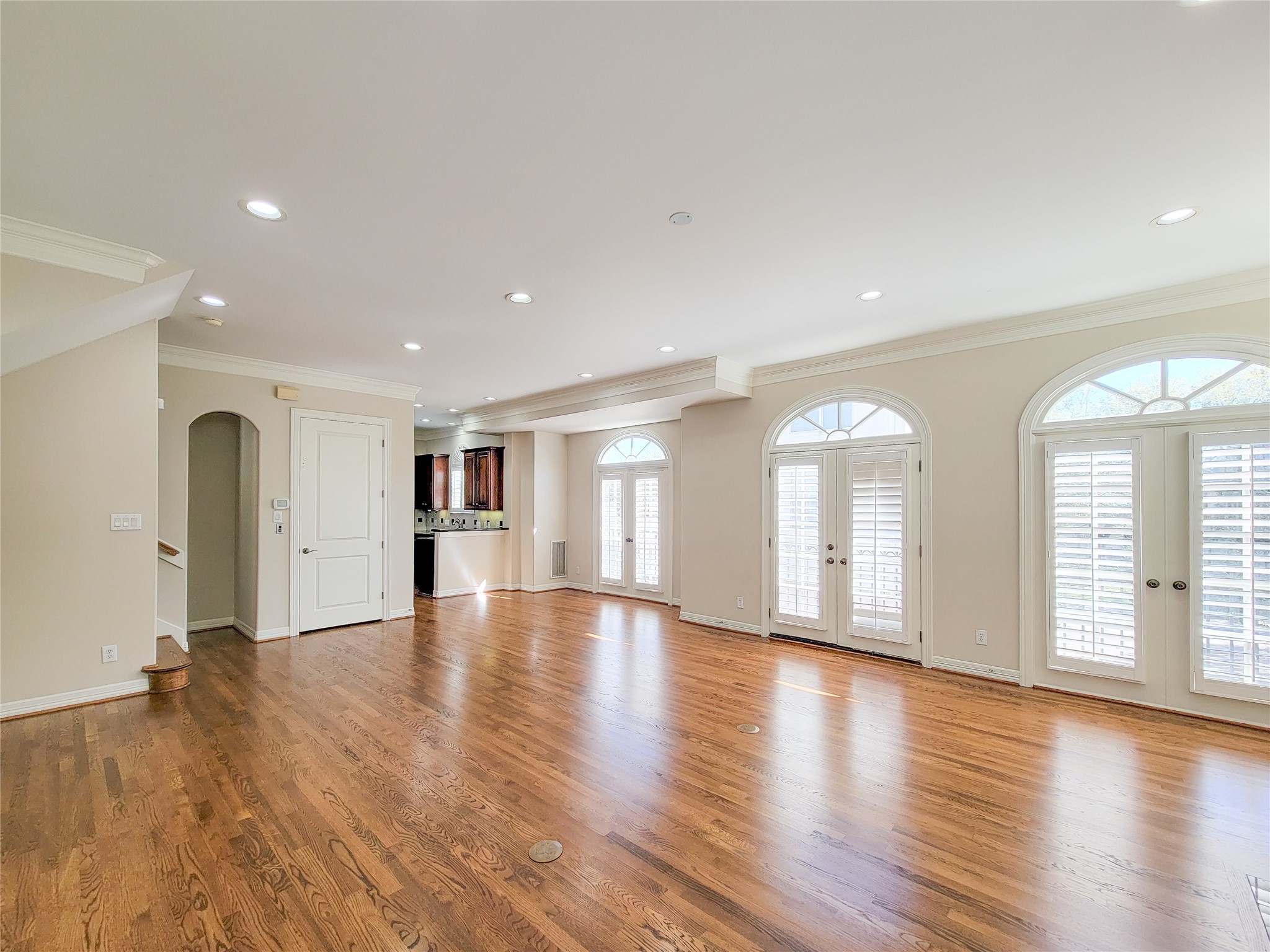 2614 Wroxton Road West University Place, TX 77005 - Photo 4 of 45