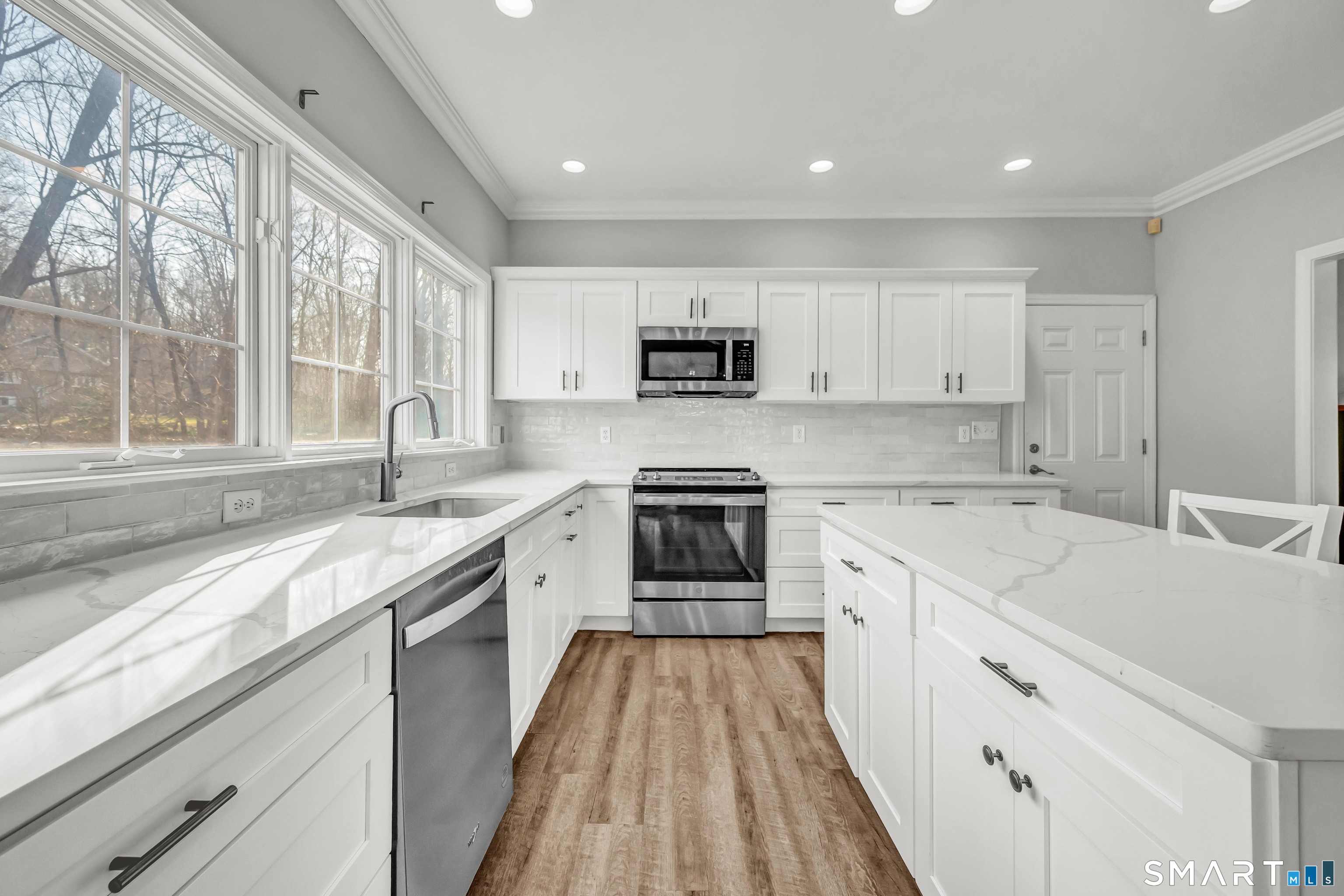 3 A Wolfpits Rd. Bethel, CT 06801 - Photo 5 of 39