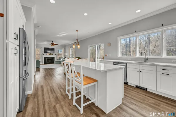 $699,000 | 3 A Wolfpits Rd., Bethel, CT 06801