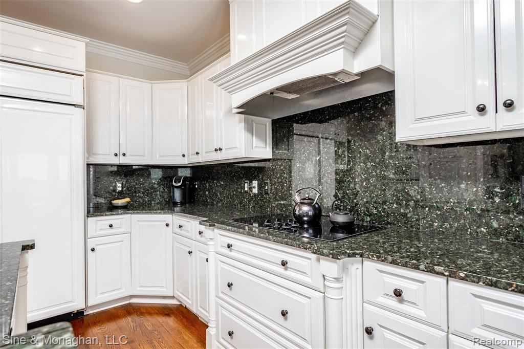 1020 Lake Shore Road Grosse Pointe Shores, MI 48236 - Photo 26 of 94