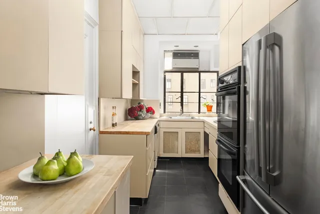 $2,795,000 | 211 Central Park West, Unit 12H | Upper West Side