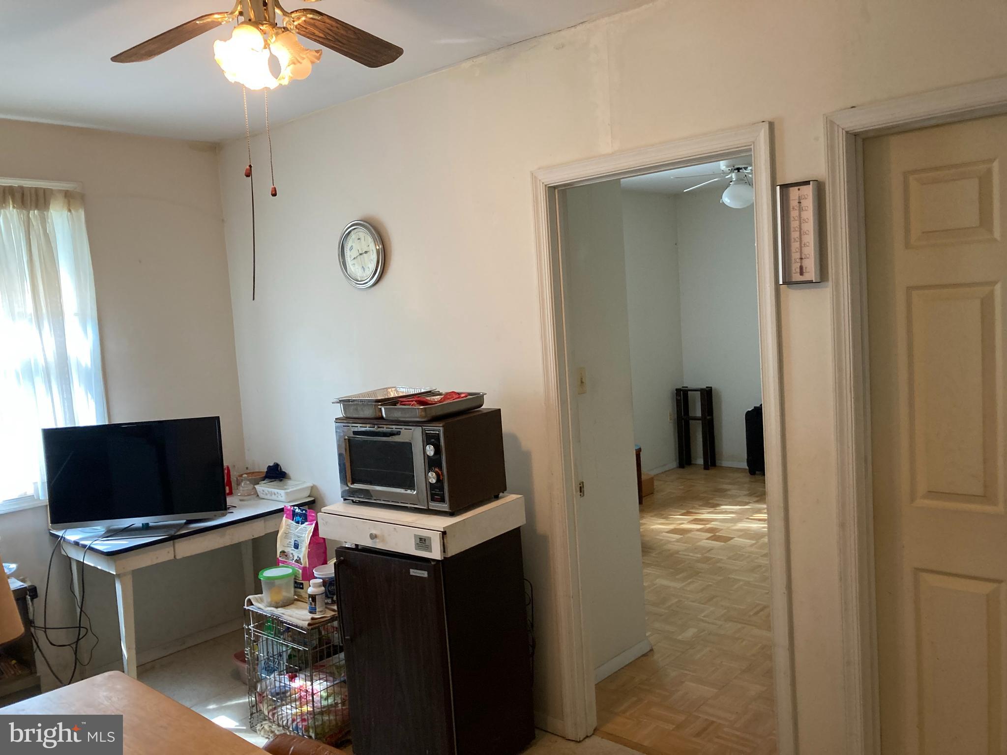 9811 Piscataway Road Clinton, MD 20735 - Photo 15 of 33 Kitchen