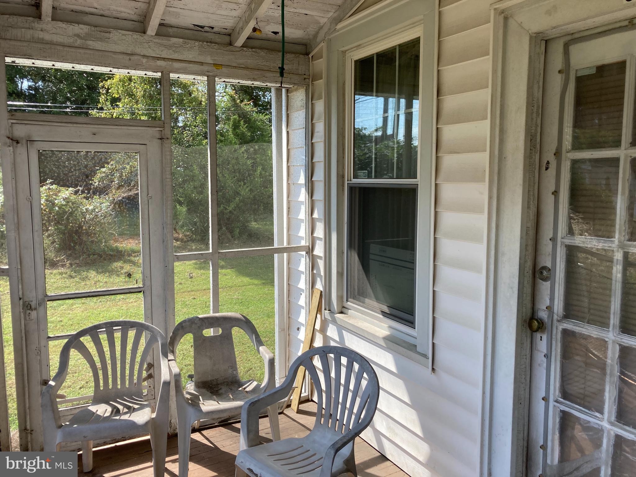 9811 Piscataway Road Clinton, MD 20735 - Photo 21 of 33 Screened front porch