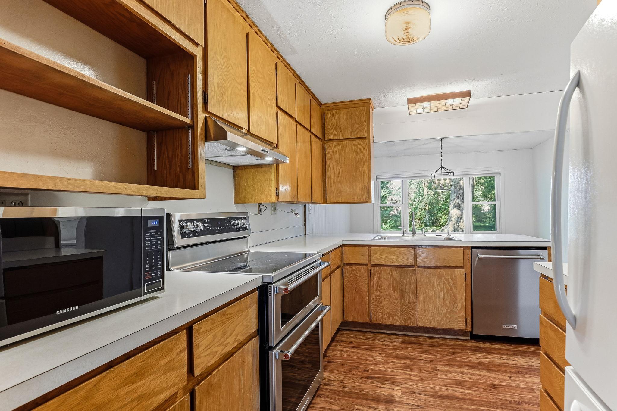 7866 Eastwood Road St. Paul, MN 55112 - Photo 7 of 45