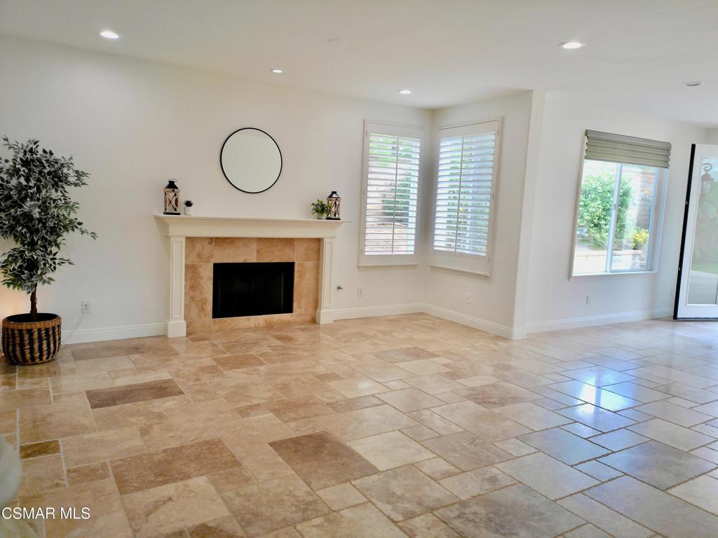 6438 Deerbrook Road Oak Park, CA 91377 - Photo 11 of 44