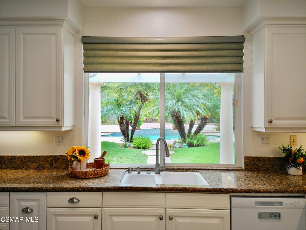 6438 Deerbrook Road Oak Park, CA 91377 - Photo 15 of 44