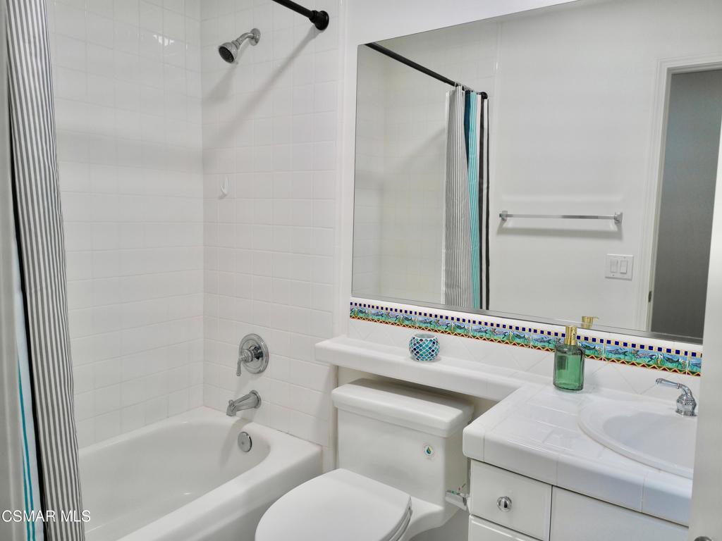 6438 Deerbrook Road Oak Park, CA 91377 - Photo 17 of 44