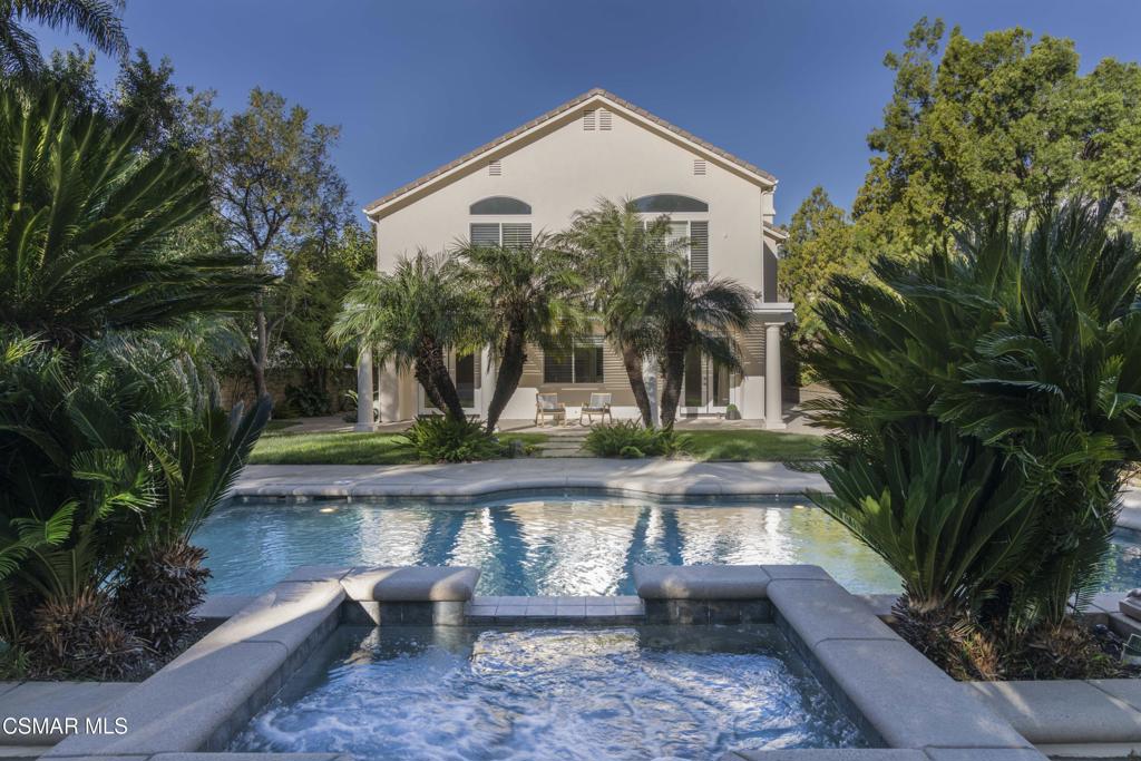 6438 Deerbrook Road Oak Park, CA 91377 - Photo 3 of 44