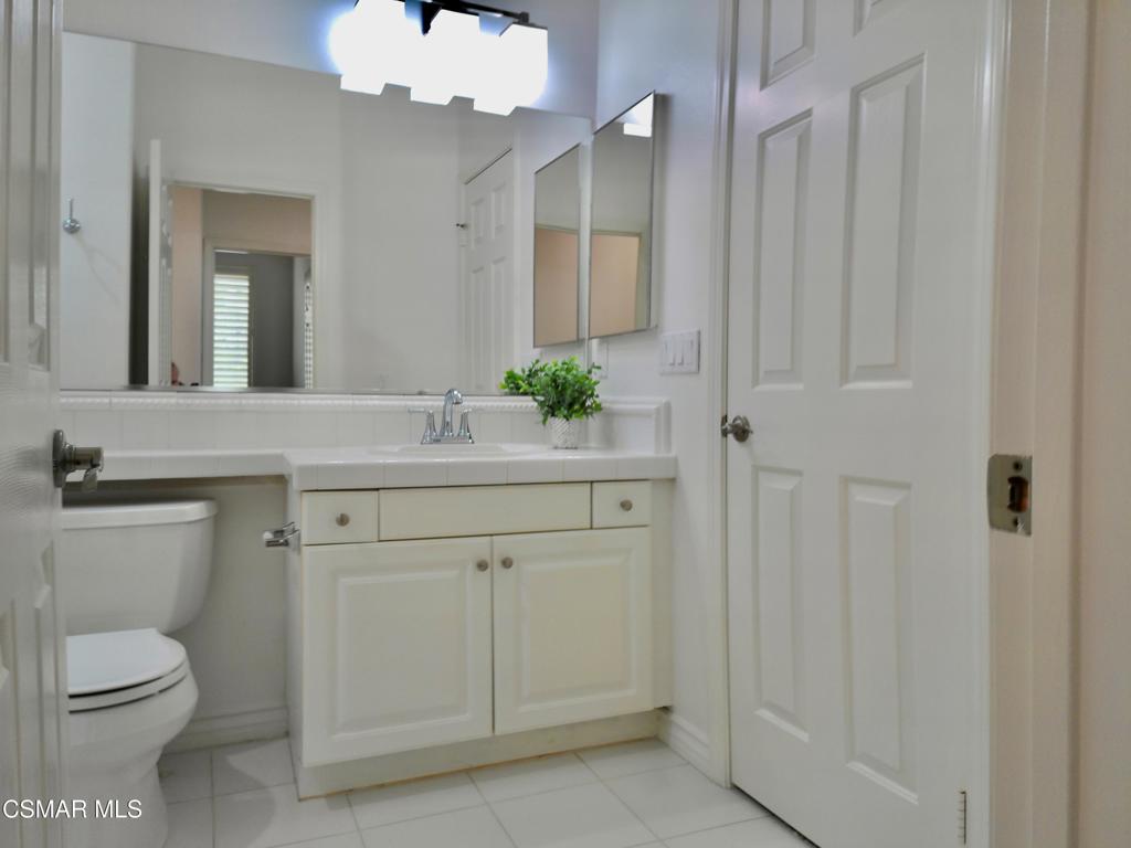 6438 Deerbrook Road Oak Park, CA 91377 - Photo 32 of 44