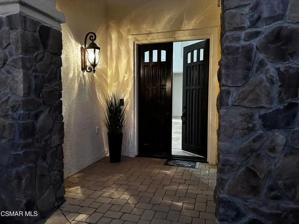 $2,275,000 | 6438 Deerbrook Road, Oak Park, CA 91377