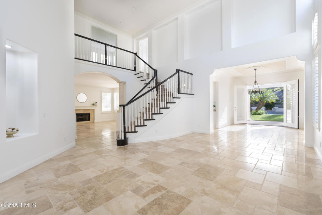 6438 Deerbrook Road Oak Park, CA 91377 - Photo 6 of 44