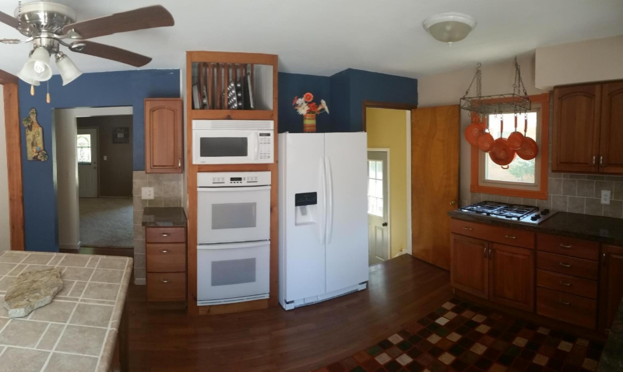 618 Winter Street Spring Lake, MI 49456 - Photo 8 of 20 20160804_112310