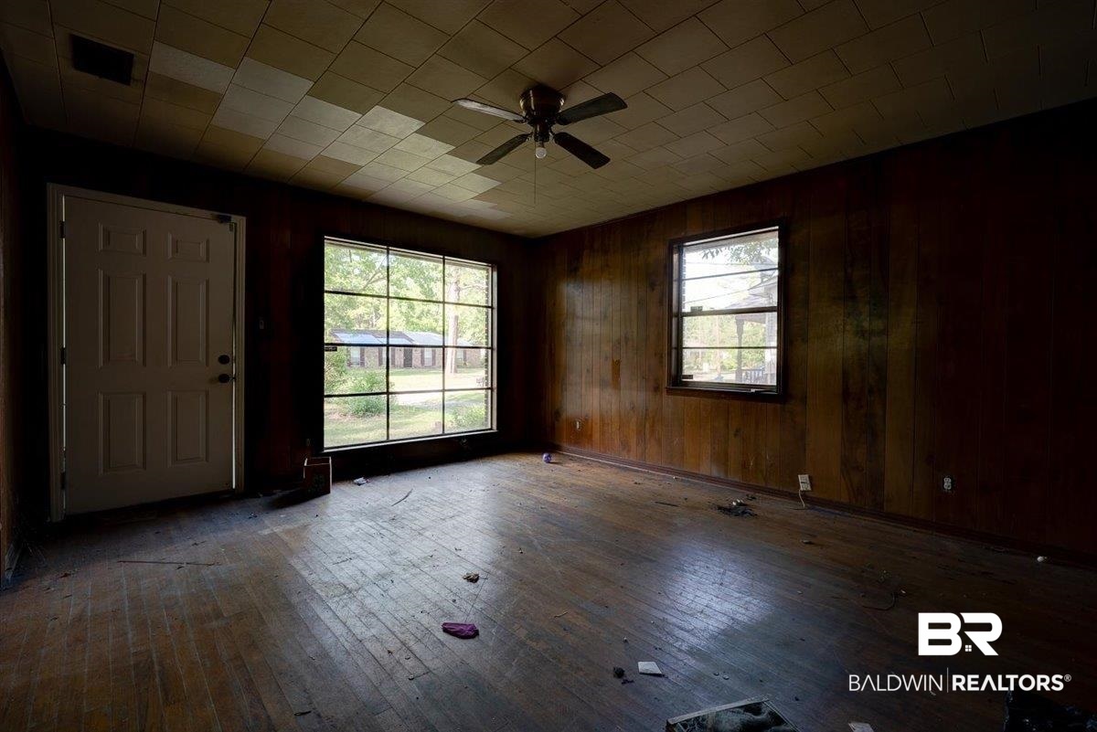 313 11th Avenue Chickasaw, AL 36611 - Photo 2 of 9