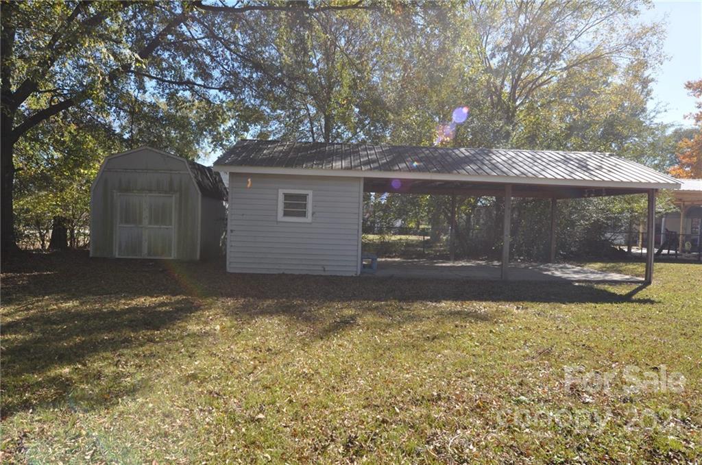 623 Sanders Street Chester, SC 29706 - Photo 19 of 20 a front view of house with yard