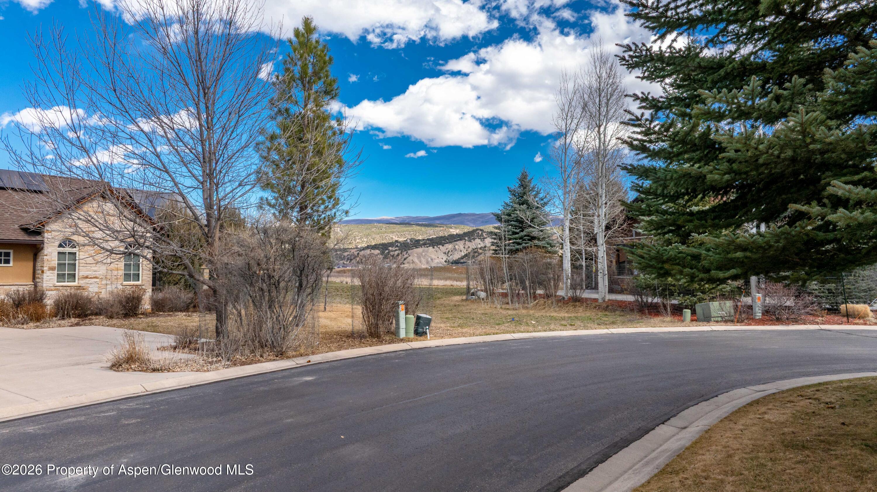 28 Spring Loop Carbondale, CO 81623 - Photo 15 of 22 12