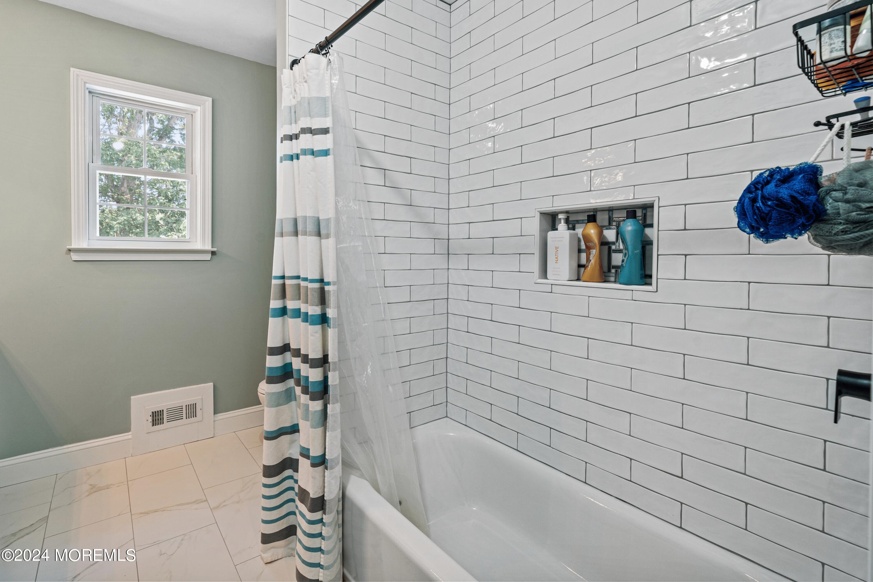 128 Commodore Road Manahawkin, NJ 08050 - Photo 31 of 43 2