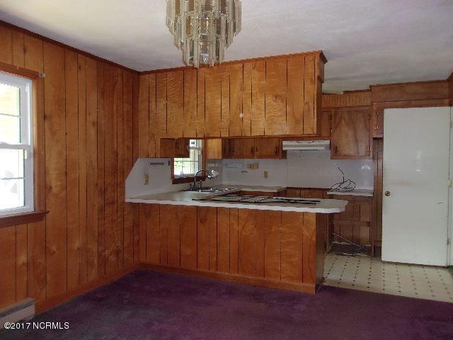 328 Gray Road Chocowinity, NC 27817 - Photo 5 of 18 15