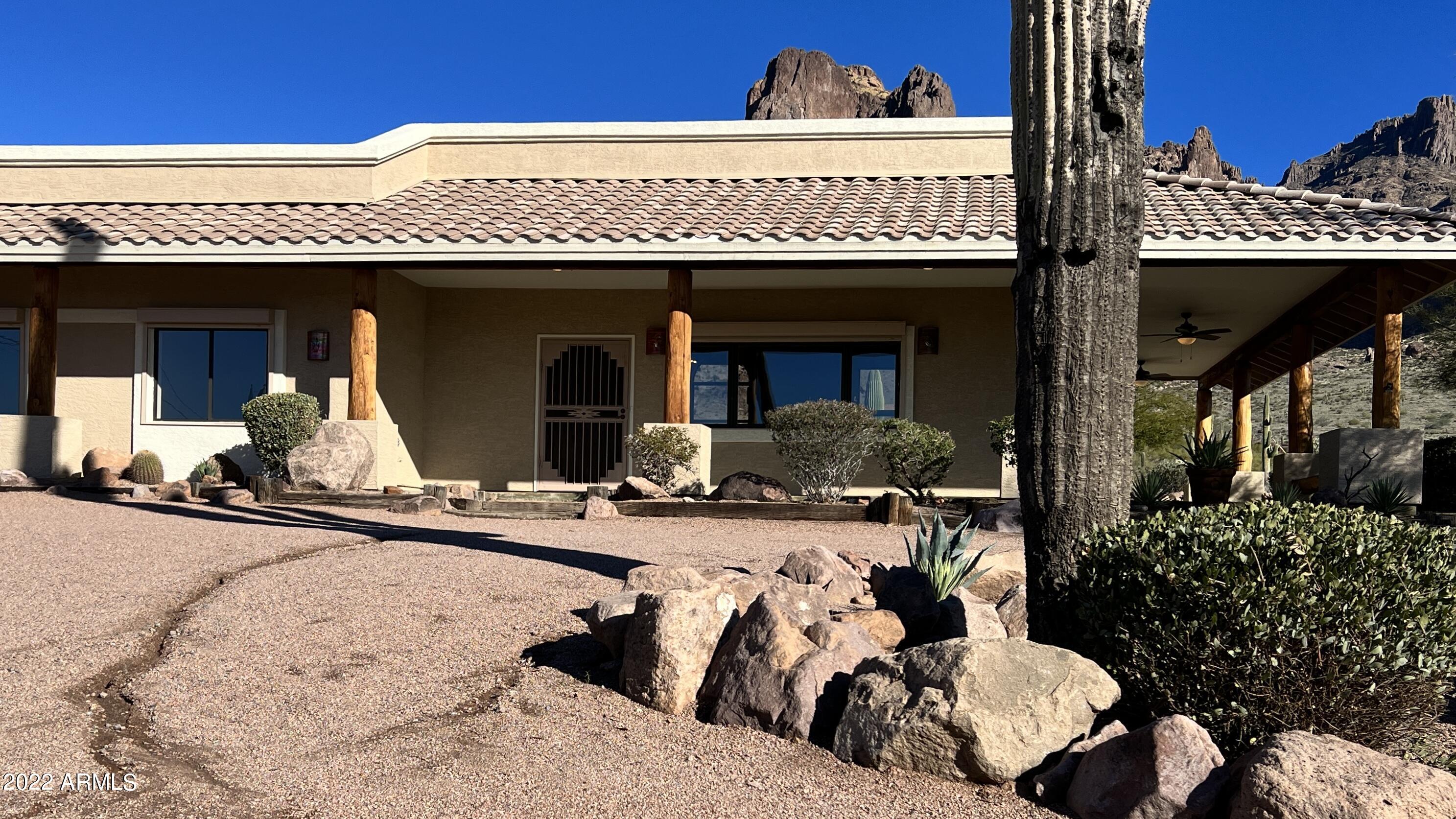 3315 North Prospectors Road Apache Junction, AZ 85119 - Photo 1 of 40 iP 09