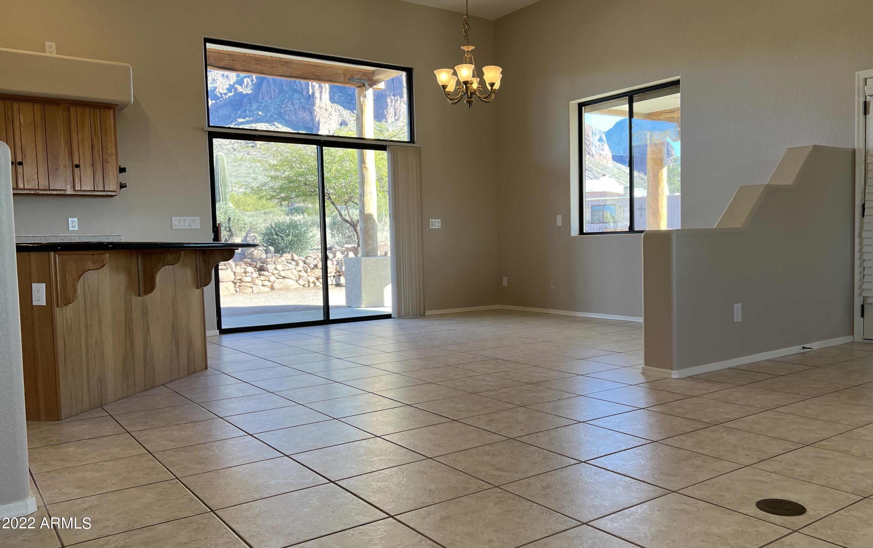 3315 North Prospectors Road Apache Junction, AZ 85119 - Photo 18 of 40 iP 11