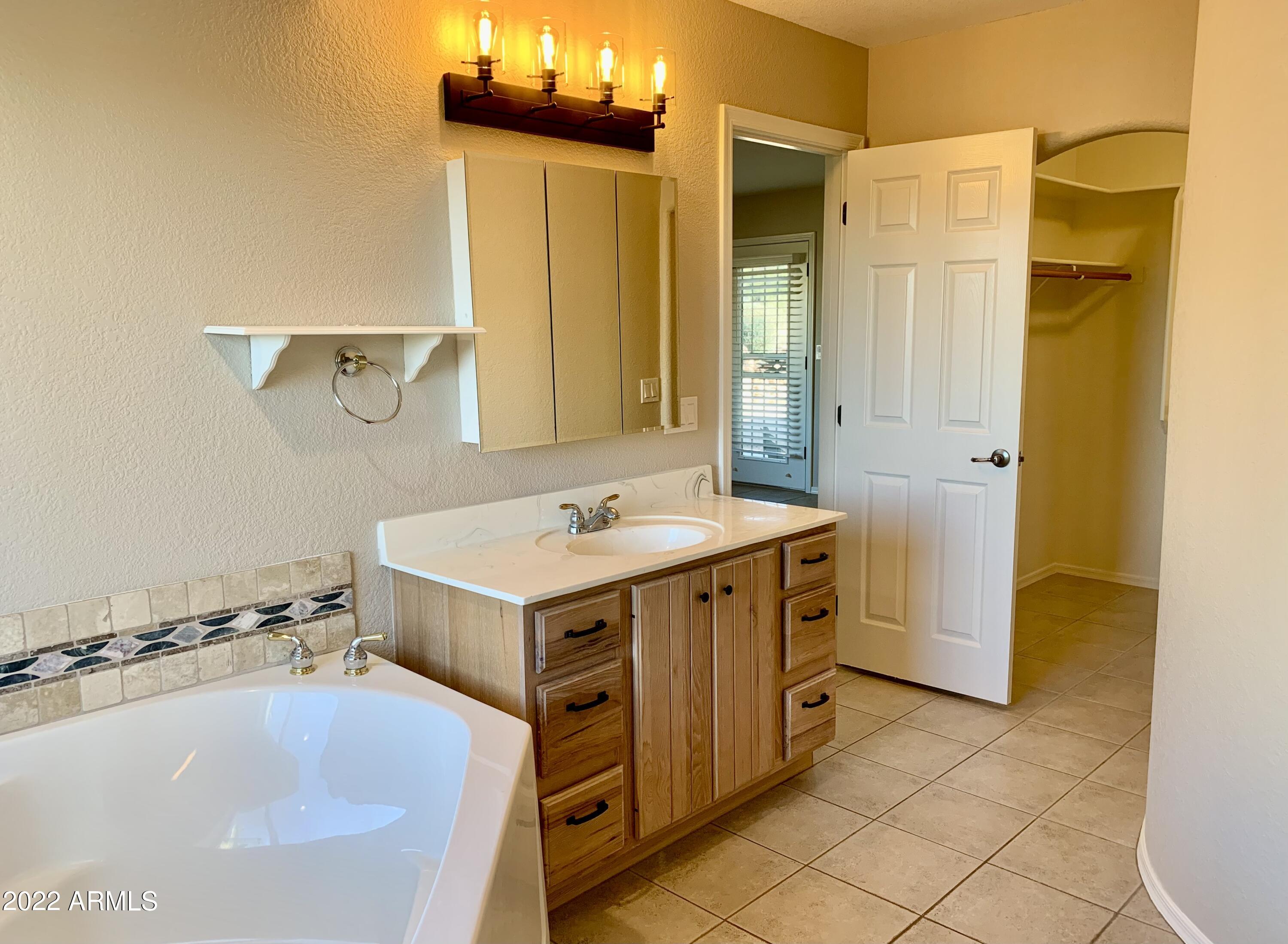 3315 North Prospectors Road Apache Junction, AZ 85119 - Photo 27 of 40 IMG_3118