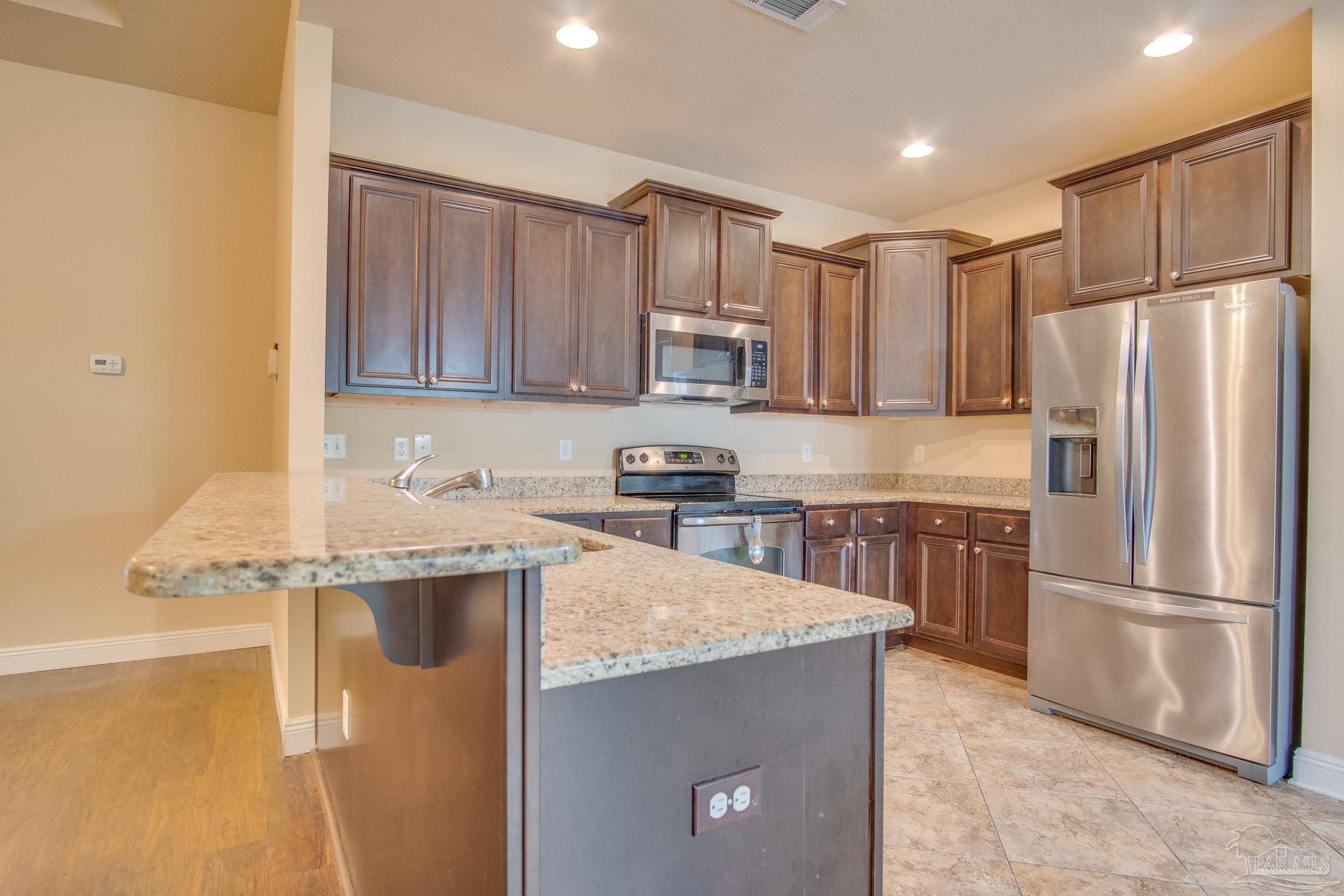 5948 Rustic Ridge Circle Milton, FL 32570 - Photo 11 of 42