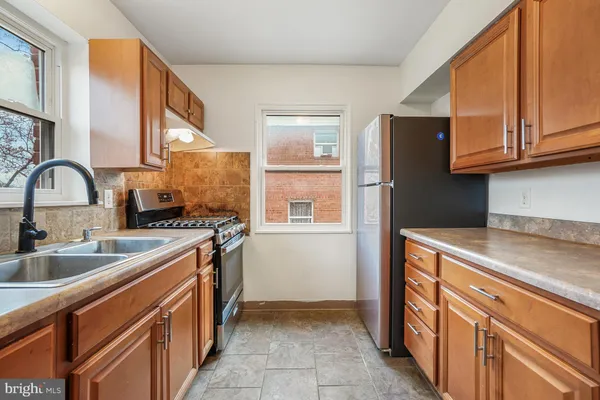 $2,500 | 6212 Carters Lane, Riverdale, MD 20737