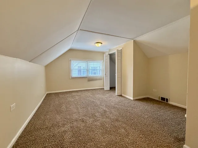 $247,000 | 163 West Raye Drive, Chicago Heights, IL 60411