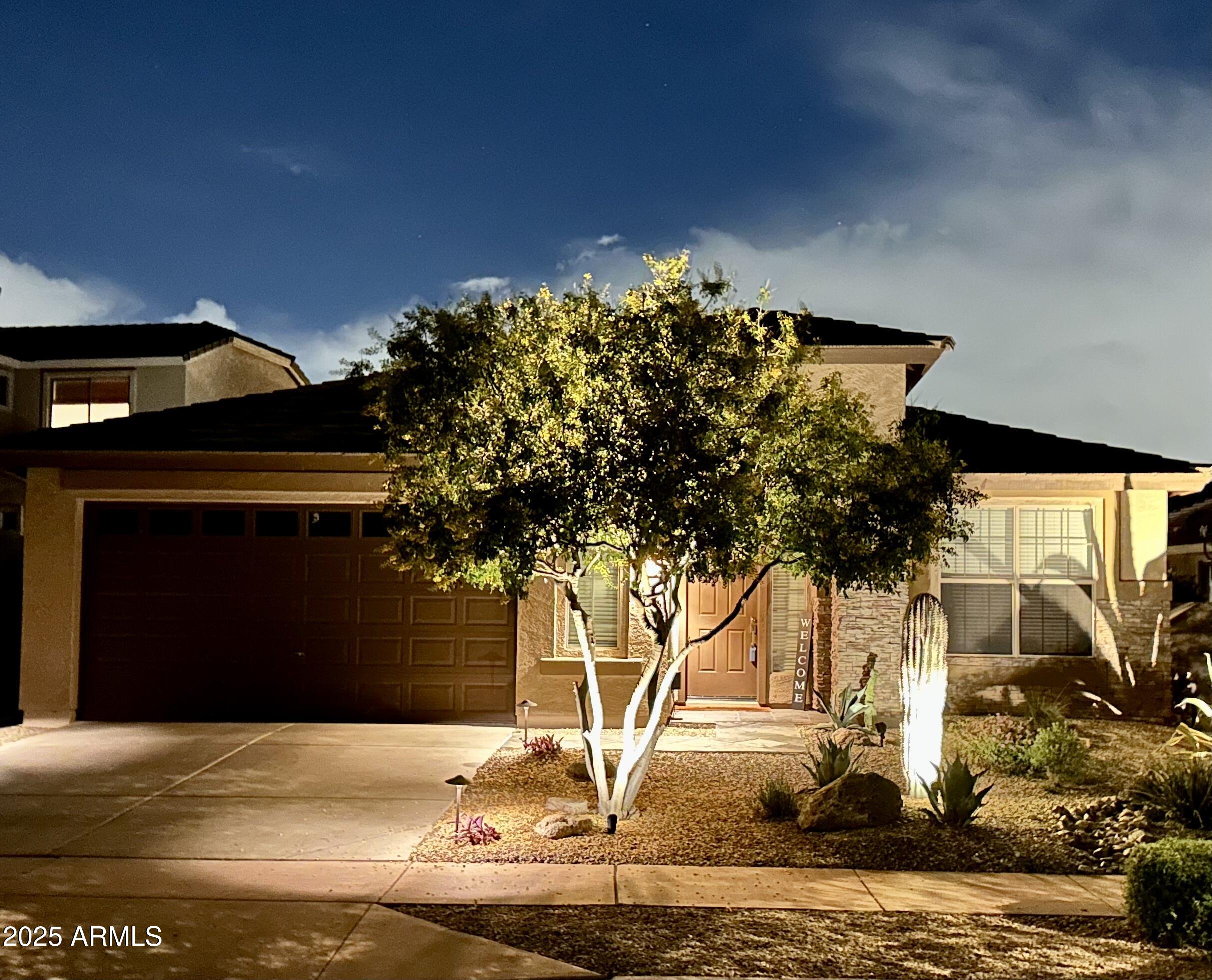 3021 West Trapanotto Road Phoenix, AZ 85086 - Photo 33 of 39 Front Night