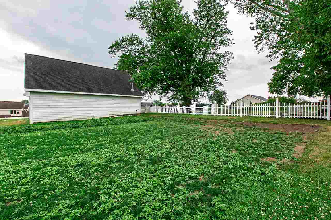 2355 Radford Road Dubuque, IA 52002 - Photo 27 of 32 Gallery Image 27
