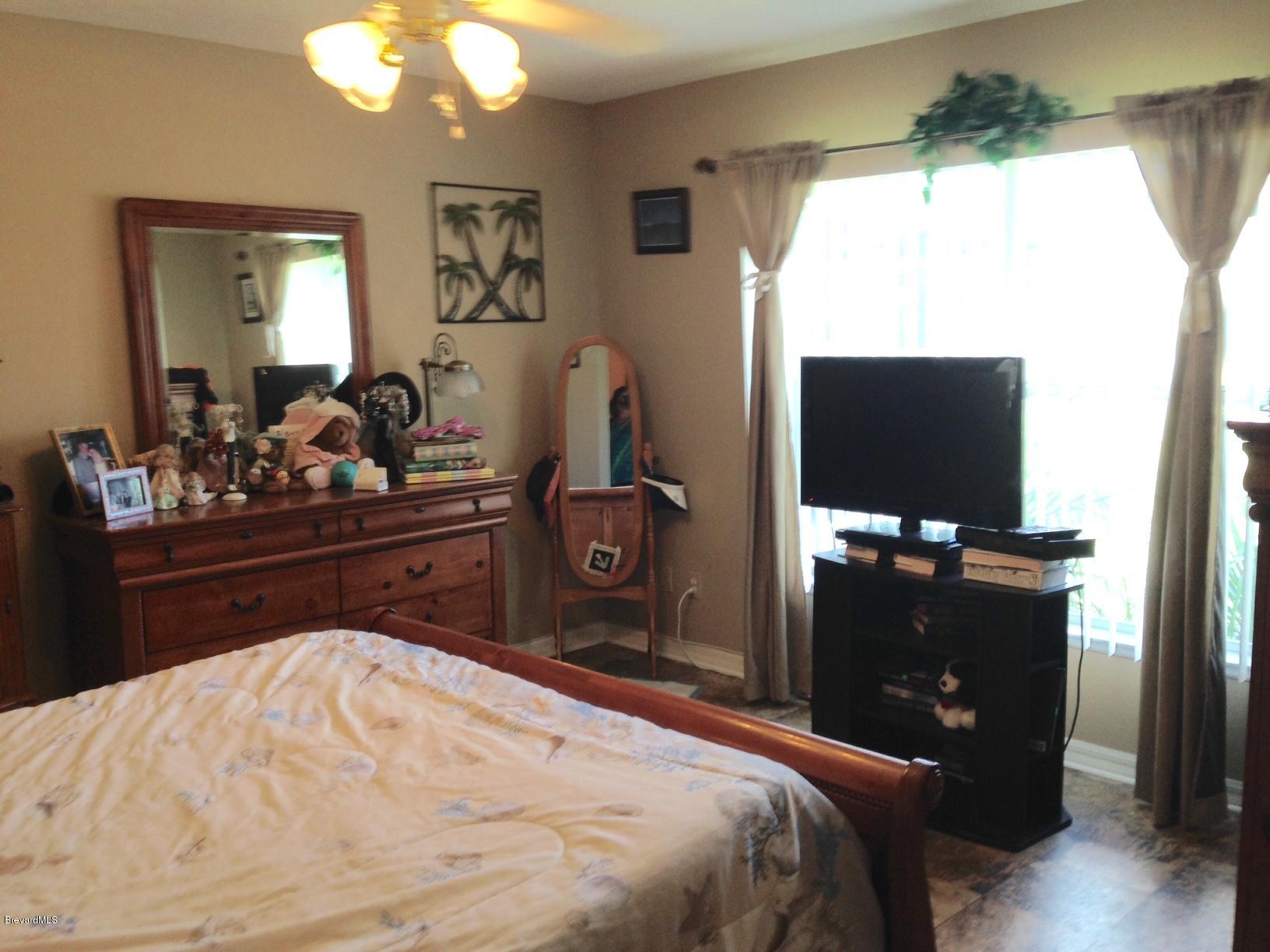 482 Sauders Road Southeast Palm Bay, FL 32909 - Photo 11 of 20 MATER BEDROOM VIEW 1