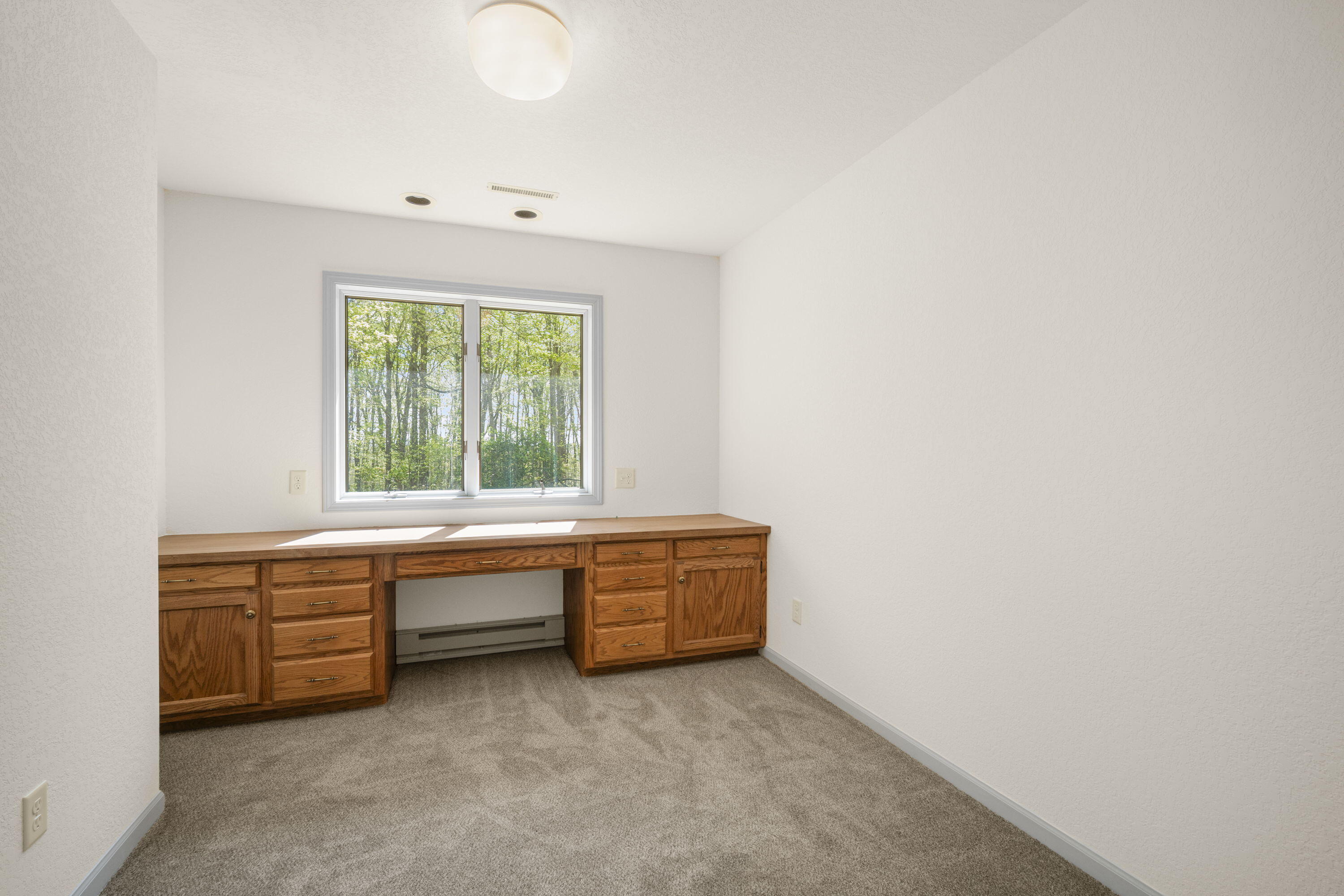 3830 Ridge Road Kewaskum, WI 53040 - Photo 21 of 37 OFFICE/DEN - LOWER LEVEL