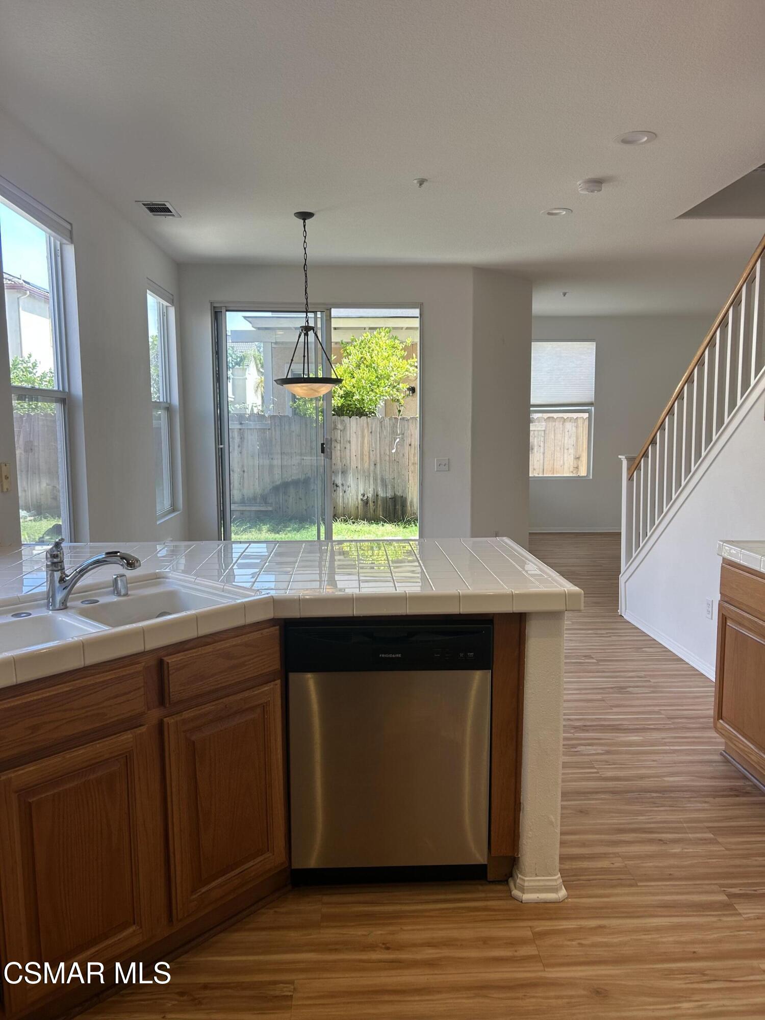 822 Pontoon Way Oxnard, CA 93035 - Photo 22 of 24 IMG_9429