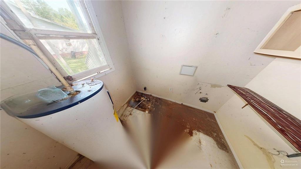 688 Main Street Whitesburg, GA 30185 - Photo 11 of 34