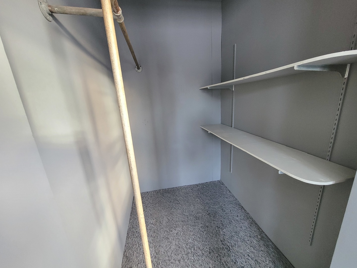 802 Deleon Street Ottawa, IL 61350 - Photo 11 of 22 a view of closet