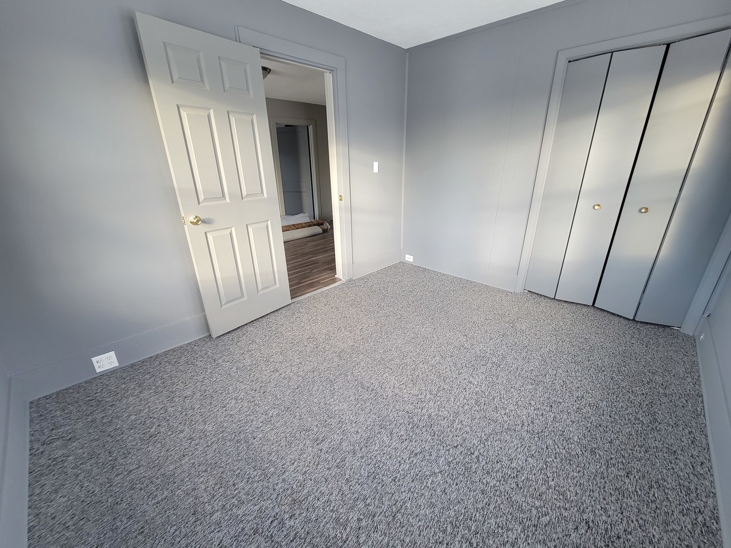 802 Deleon Street Ottawa, IL 61350 - Photo 13 of 22 a view of an empty room with a window