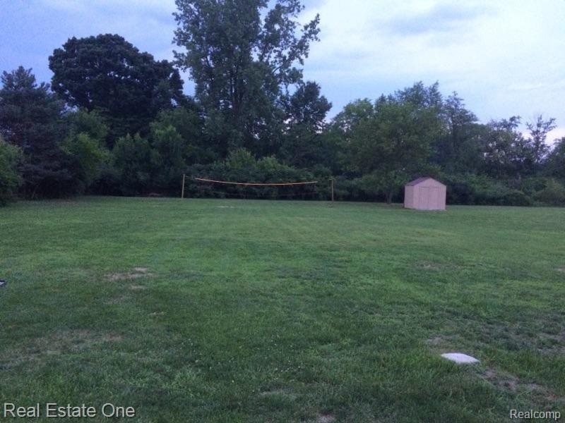 2704 Rauch Road Temperance, MI 48182 - Photo 35 of 44 IMG_1136 (2).jpg