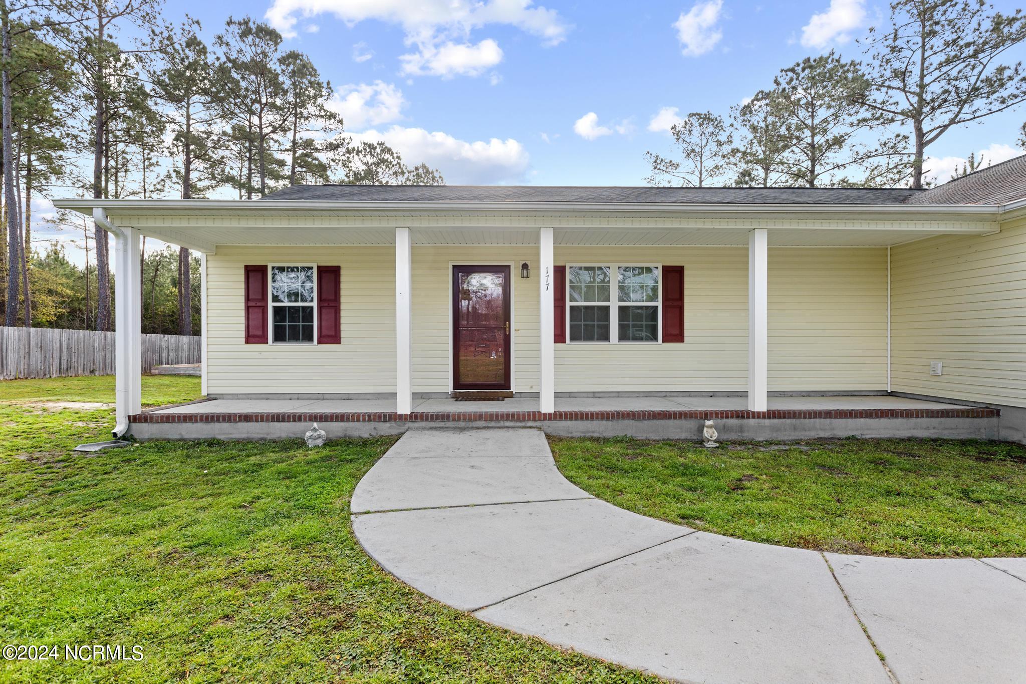 177 Nelson Park Road Maple Hill, NC 28454 - Photo 2 of 25 IMG_1417