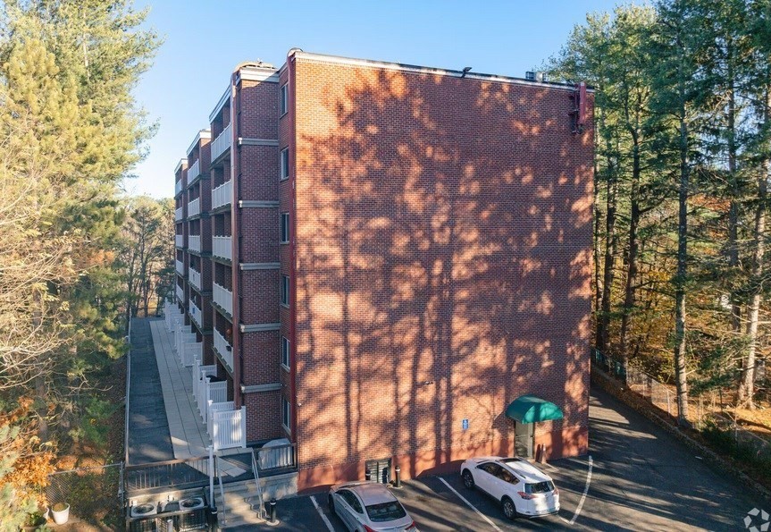 70 Nicholas Road, Unit 4 Framingham, MA 01701 - Photo 4 of 16 a view of a building