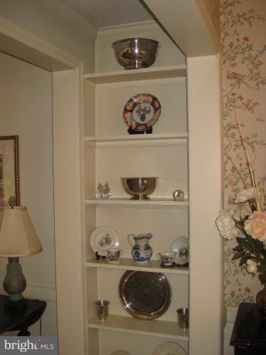 323 South Wind Road Towson, MD 21204 - Photo 13 of 26 Interior (General)