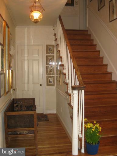 323 South Wind Road Towson, MD 21204 - Photo 4 of 26 Interior (General)