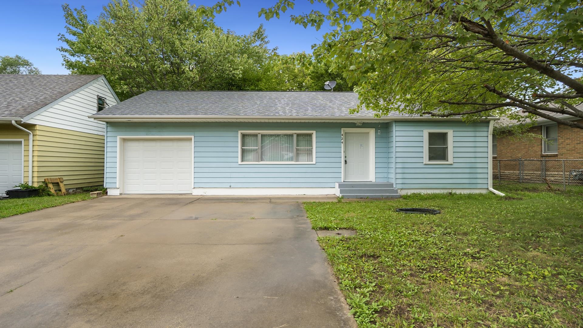 424 Barnum Road Rockford, IL 61109 - Photo 1 of 25 Gallery Image 1