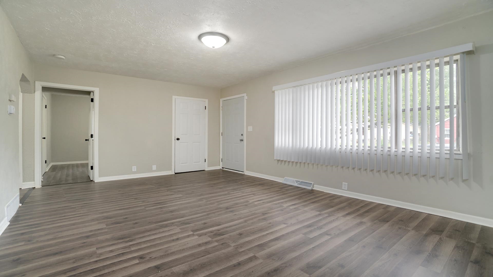 424 Barnum Road Rockford, IL 61109 - Photo 6 of 25 Gallery Image 6